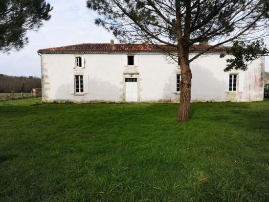 Location maison bourgeoise 4 chambres - Villars-en-Pons