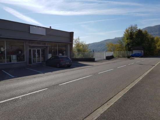 Location local commercial 420 m2 divisible + parking