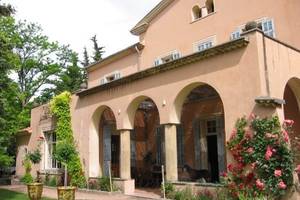 Location maison/villa 8 pièces - Simiane-Collongue