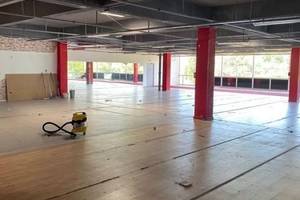 Location chaumontel local commercial 980 m²