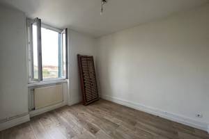 Location appartement t3 - Louchy-Montfand