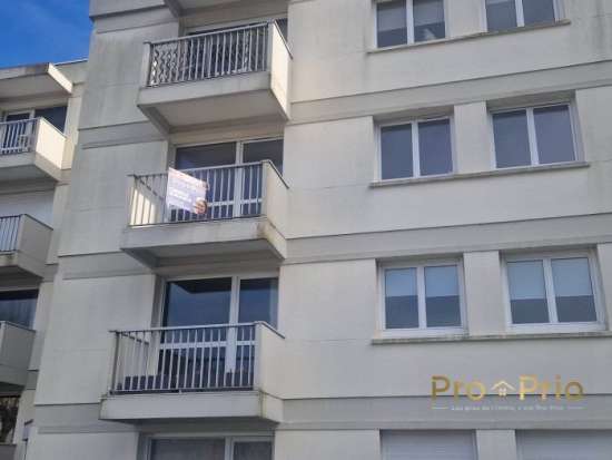Location appartement refait à neuf avec balcon et garage