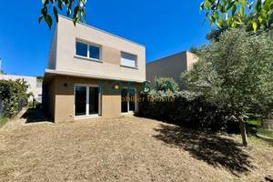 Location villa contemporaine 92 m2 avec jardin + garage
