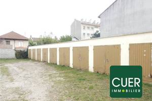 Location garage a louer rue diderot - Valence